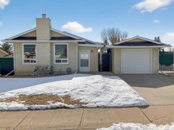 594 3a Avenue  Cardston, AB T0K 0K0