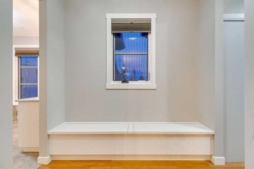 215 Patton Court Sw, Calgary, AB - Indoor Photo Showing Other Room