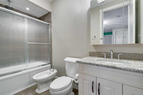 215 Patton Court Sw, Calgary, AB - Indoor Photo Showing Bathroom