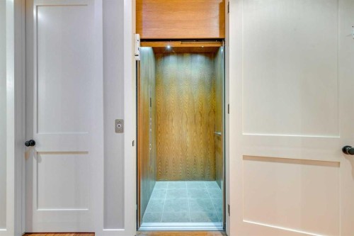 215 Patton Court Sw, Calgary, AB - Indoor Photo Showing Other Room