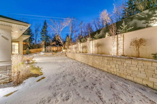 215 Patton Court Sw, Calgary, AB - Outdoor