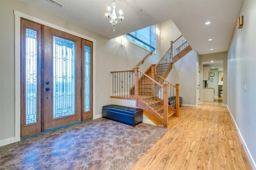 215 Patton Court Sw, Calgary, AB - Indoor Photo Showing Other Room