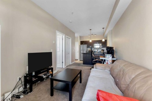312-117 Copperpond Common Se, Calgary, AB - Indoor Photo Showing Other Room