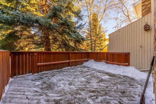 357 Point Mckay Gardens Nw, Calgary, AB - Outdoor