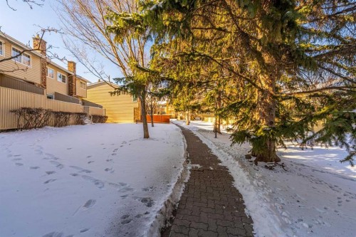 357 Point Mckay Gardens Nw, Calgary, AB - Outdoor