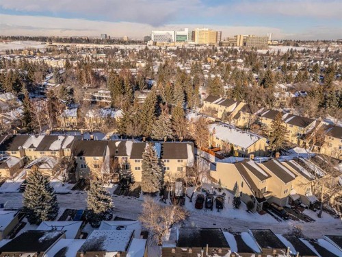 357 Point Mckay Gardens Nw, Calgary, AB - Outdoor With View