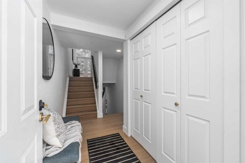 357 Point Mckay Gardens Nw, Calgary, AB - Indoor