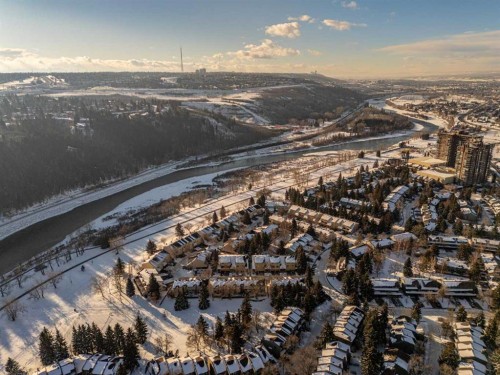357 Point Mckay Gardens Nw, Calgary, AB - Outdoor With View