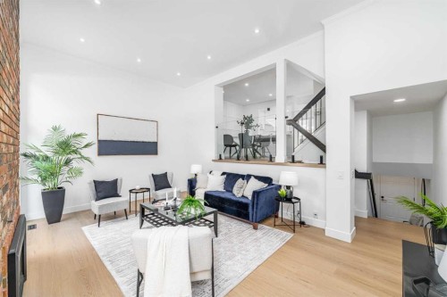 357 Point Mckay Gardens Nw, Calgary, AB - Indoor