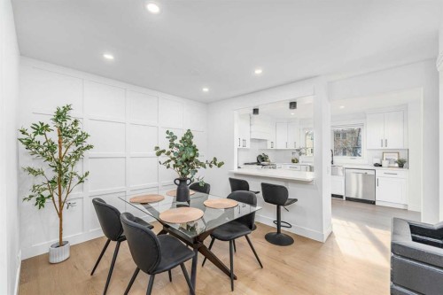 357 Point Mckay Gardens Nw, Calgary, AB - Indoor Photo Showing Dining Room