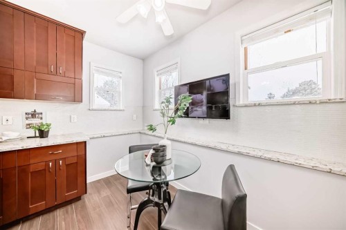 5808 Dalton Drive Nw, Calgary, AB - Indoor