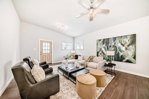 5808 Dalton Drive Nw, Calgary, AB - Indoor Photo Showing Living Room