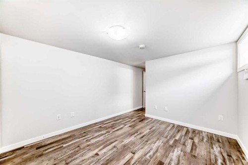 5808 Dalton Drive Nw, Calgary, AB - Indoor Photo Showing Other Room