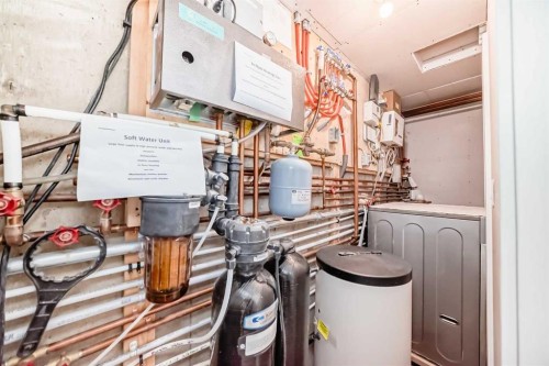 5808 Dalton Drive Nw, Calgary, AB - Indoor Photo Showing Basement