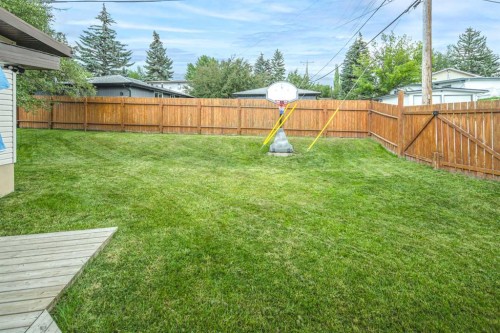 5808 Dalton Drive Nw, Calgary, AB - Outdoor With Backyard