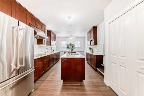 5808 Dalton Drive Nw, Calgary, AB - Indoor Photo Showing Kitchen With Double Sink