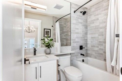 7 Lake Sundance Place Se, Calgary, AB - Indoor Photo Showing Bathroom