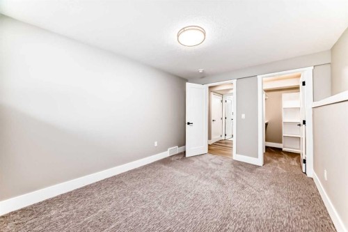 7 Lake Sundance Place Se, Calgary, AB - Indoor Photo Showing Other Room