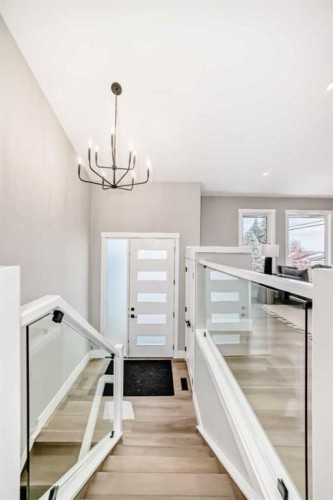 7 Lake Sundance Place Se, Calgary, AB - Indoor Photo Showing Other Room