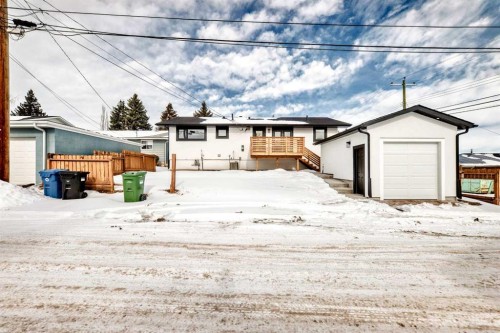 7 Lake Sundance Place Se, Calgary, AB - Outdoor