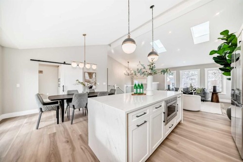 7 Lake Sundance Place Se, Calgary, AB - Indoor