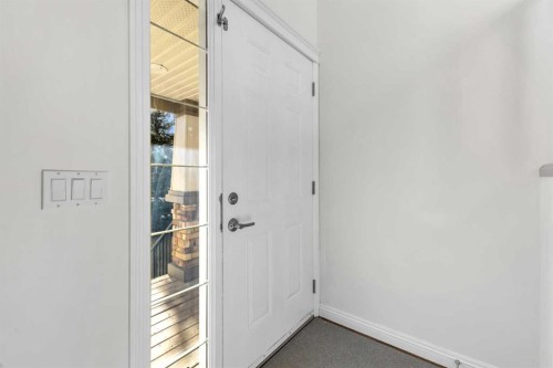 29 Sunset Close, Cochrane, AB - Indoor Photo Showing Other Room