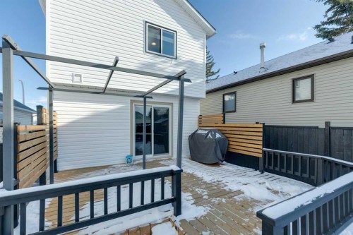 22 Hunterhorn Crescent Ne, Calgary, AB - Outdoor With Deck Patio Veranda With Exterior