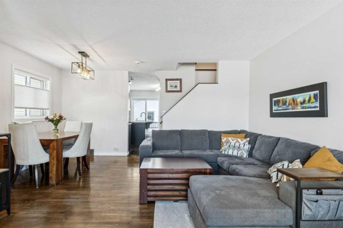 22 Hunterhorn Crescent Ne, Calgary, AB - Indoor Photo Showing Living Room