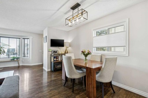 22 Hunterhorn Crescent Ne, Calgary, AB - Indoor Photo Showing Dining Room