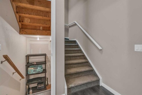 93 Copperstone Common Se, Calgary, AB - Indoor Photo Showing Other Room