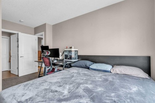 93 Copperstone Common Se, Calgary, AB - Indoor Photo Showing Bedroom