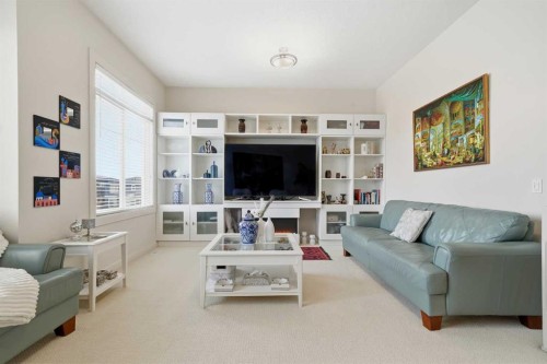 65 Sage Hill Landing Nw, Calgary, AB - Indoor Photo Showing Living Room