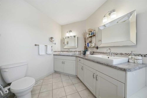 65 Sage Hill Landing Nw, Calgary, AB - Indoor Photo Showing Bathroom