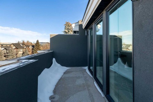 2535 2 Avenue Nw, Calgary, AB - Outdoor With Balcony With Exterior