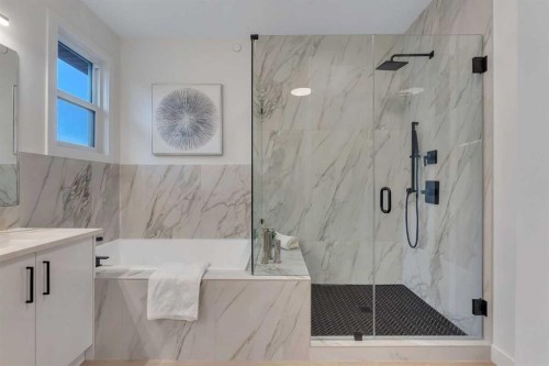 569 Muirfield Crescent, Lyalta, AB - Indoor Photo Showing Bathroom