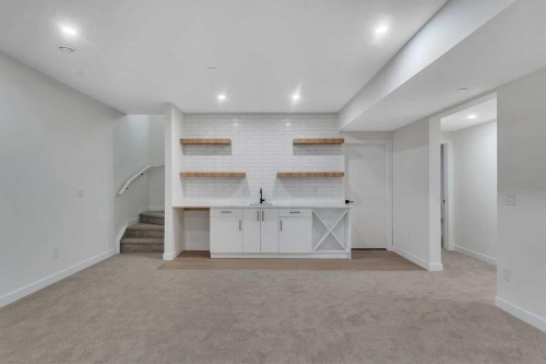 569 Muirfield Crescent, Lyalta, AB - Indoor