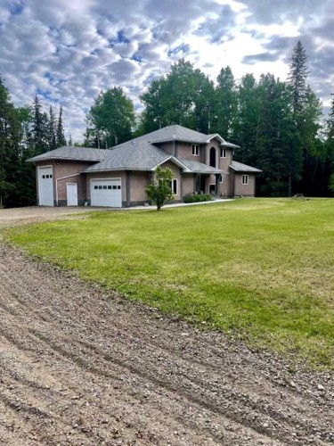 16020 542 Township  Rural Yellowhead County, AB T7E 3H6