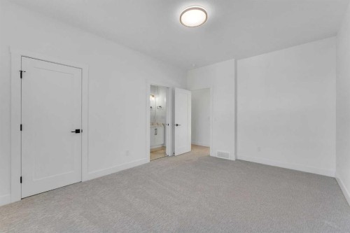 268 South Shore View, Chestermere, AB - Indoor Photo Showing Other Room