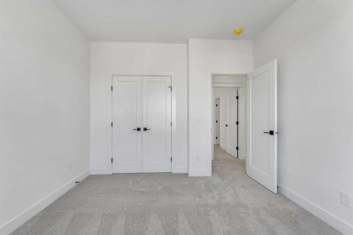 268 South Shore View, Chestermere, AB - Indoor Photo Showing Other Room