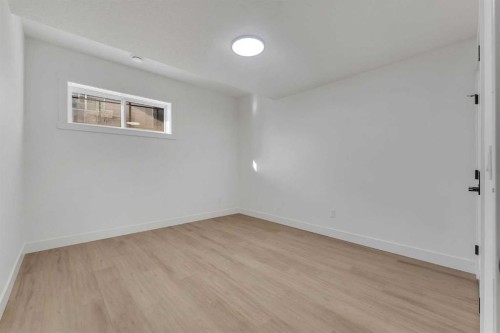 268 South Shore View, Chestermere, AB - Indoor Photo Showing Other Room