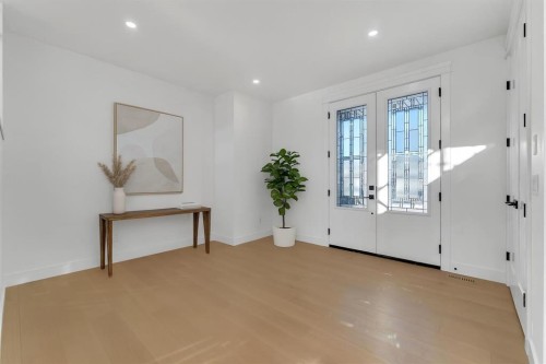 268 South Shore View, Chestermere, AB - Indoor Photo Showing Other Room