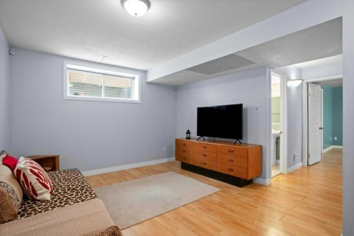 163 Eversyde Circle Sw, Calgary, AB - Indoor