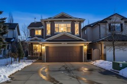 153 Harvest Grove Close NE Calgary, AB T3K 4T7