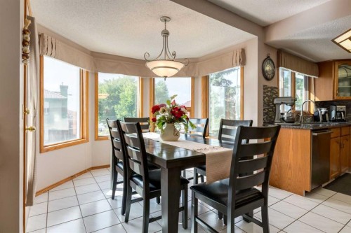 180 Edgevalley Circle Nw, Calgary, AB - Indoor Photo Showing Dining Room