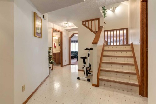 180 Edgevalley Circle Nw, Calgary, AB - Indoor Photo Showing Other Room