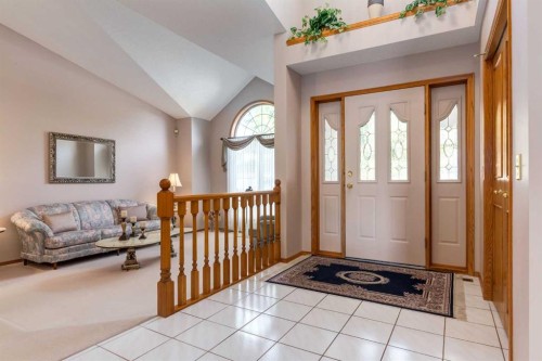 180 Edgevalley Circle Nw, Calgary, AB - Indoor Photo Showing Other Room