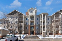 104-16 Country Village Bay NE Calgary, AB T3K 5Y9