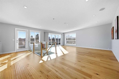 932 5 Avenue Ne, Calgary, AB - Indoor