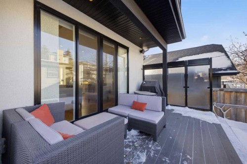 932 5 Avenue Ne, Calgary, AB - Outdoor With Deck Patio Veranda With Exterior