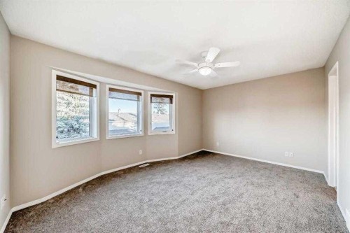 677 Regal Park Ne, Calgary, AB - Indoor Photo Showing Other Room